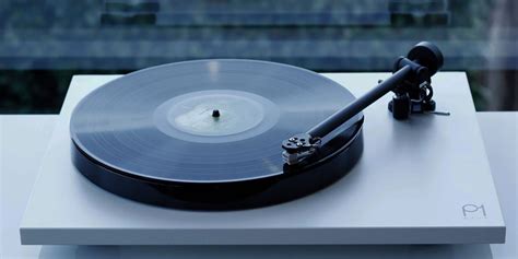 Best Turntables With Built-in PreAmp 2023 [For Any Budget]