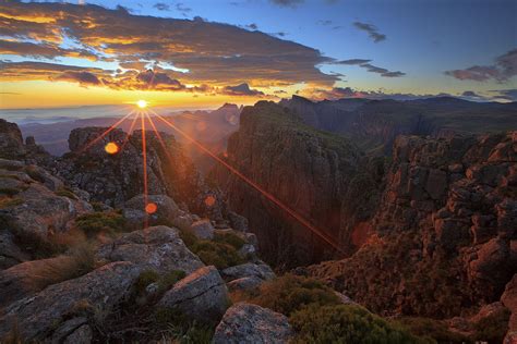 Ukhahlamba Drakensberg Mountains – Lesotho and South Africa ...