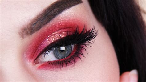 Red Eye Makeup Tutorial - Mugeek Vidalondon