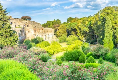 Ancient Ruins of Pompeii, Italy Stock Image - Image of devastated ...