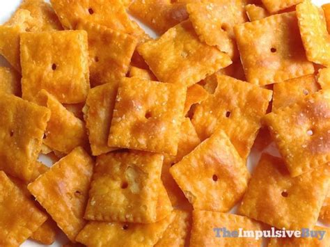 REVIEW: Cheez-It Extra Toasty Crackers – The Impulsive Buy