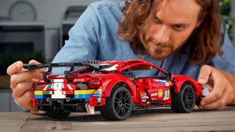 Ferrari 488 GTE Gets 1,677-Piece Lego Technic Treatment | Autonoid