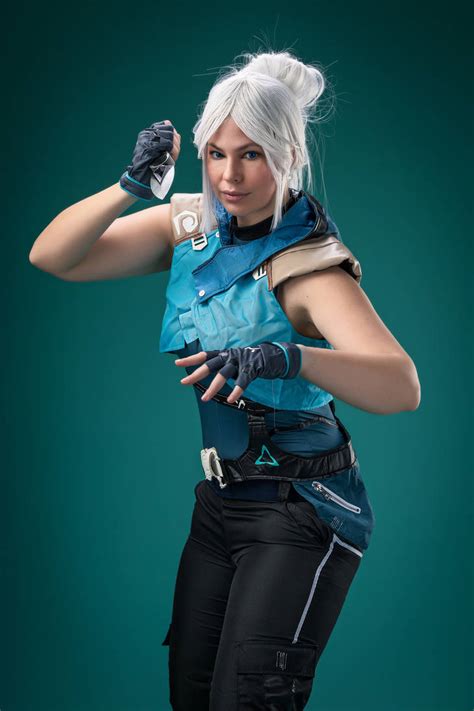 Jett - Valorant Cosplay by euakotsou on DeviantArt