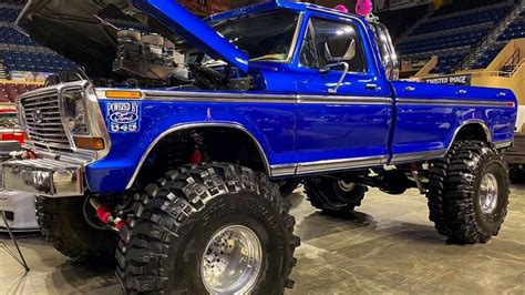 Massively Lifted 1979 F-150 Conjures Up Memories Of Bigfoot | Ford-trucks