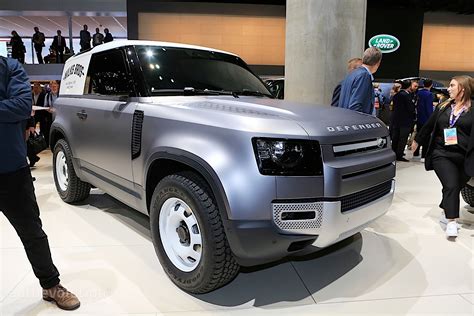 2020 Land Rover Defender Pickup Truck “Technically Possible” But Won’t ...