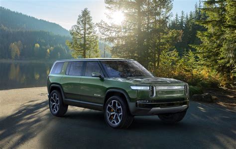 Rivian R1S 7-seat electric SUV pairs self-driving and 410 mile range - SlashGear