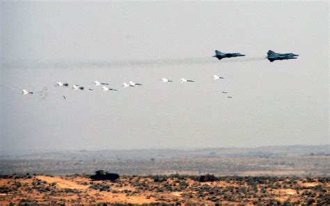 MiG 27s of the Indian Air Force during Exercise Brazen Chariots,2008 [1600x1000] : r/MilitaryPorn