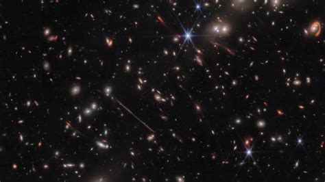 Tour of El Gordo Galaxy Cluster - YouTube