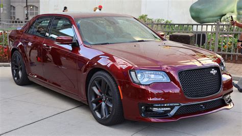 FIRST LOOK: 392 HEMI-Powered 2023 Chrysler 300C Limited Edition! - MoparInsiders