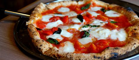 Pizza Napoletana Authentic Recipe | TasteAtlas