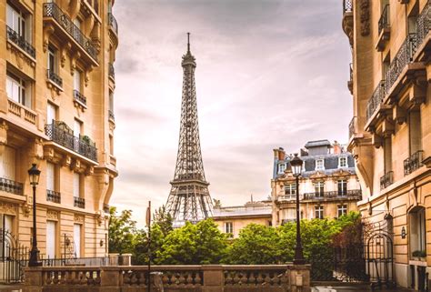 8 Sublime Hotels in Paris With an Eiffel Tower View - Savored Journeys