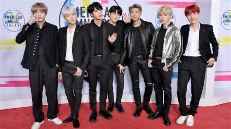 AMAs 2017: BTS Wears Matching Black Outfits | Teen Vogue