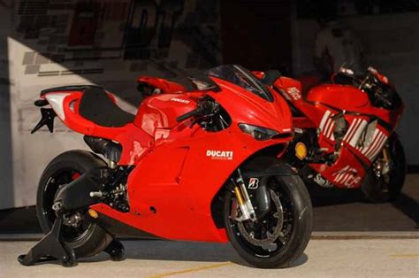 Ducati Desmosedici RR (2007-2009) Motorcycle Review