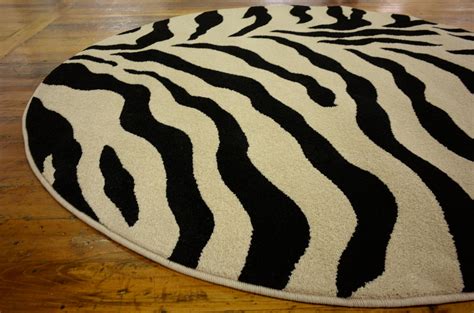 Ivory 5' x 5' Zebra Round Rug | Rugs.ca