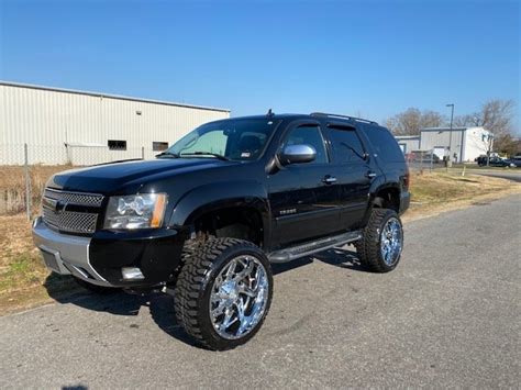 2007 Chevrolet Tahoe Z71 4x4 Lifted Loaded for sale on RYNO Classifieds