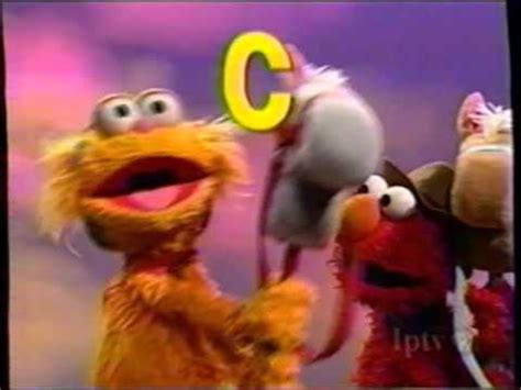 Elmo Play Zoe Says : Sesame Street - Elmo and Zoe Play Cowboy - YouTube / Elmo and zoe play a ...