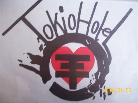 Tokio Hotel Logo by LifeThreateningLove on DeviantArt