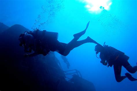 Wreck Diving Certification — Learn to Scuba Dive | Scuba Diving in Las Vegas