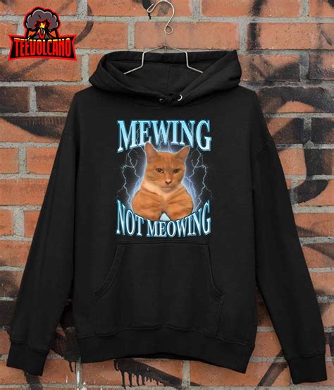 Funny Cat Meme Mewing LooksMax Meowing cat Trend T-Shirt