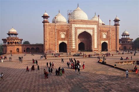 Taj Mahal Entrance gate | Taj mahal, Entrance gates, Agra