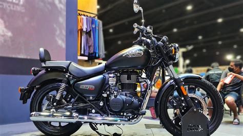 Royal Enfield METEOR 350 STELLAR Black - YouTube