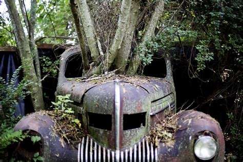 PICTURES: World's largest classic car junkyard - The Morning Call