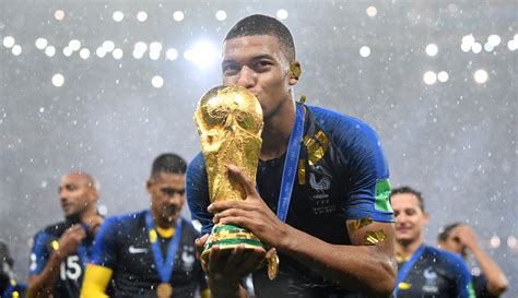 2000x1599 Resolution Kylian Mbappe Celebrates FIFA World Cup Win 2000x1599 Resolution Wallpaper ...