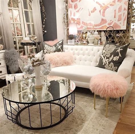 25 Swoon-Worthy Glam Living Room Decor Ideas - DigsDigs