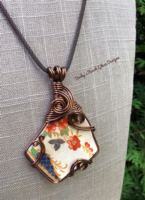 English Floral Sea Pottery Necklace