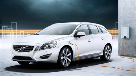 Volvo V60 Plug-in Hybrid Wagon Prototype: First Test Drive (Video)