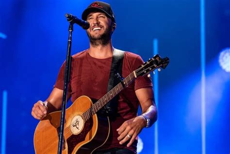 10 Best Luke Bryan Songs - Country Now