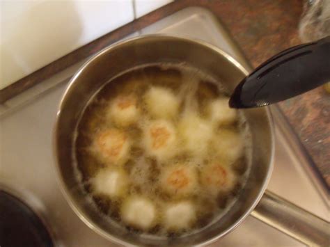 Bulakena Bakers: Karioka (Filipino Chewy Balls) With Sweet Sugar Sauce