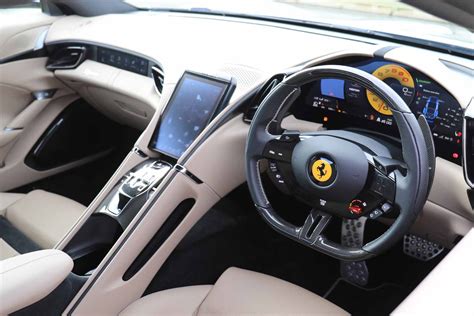 Ferrari Roma (2021) Interior Layout, Dashboard & Infotainment | Parkers