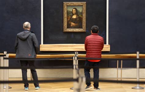 Louvre Auctions the Chance to See ‘Mona Lisa’ Without Her Display Case | Observer