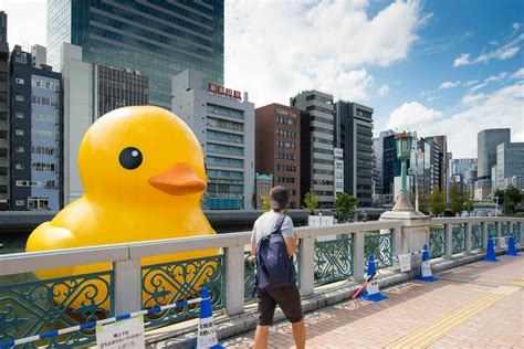 A giant rubber duck is floating in for Canada’s 150th - Lonely Planet