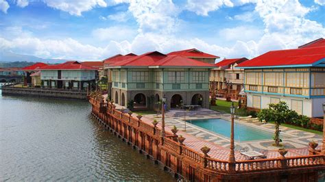 Best Price on Las Casas Filipinas de Acuzar Hotel in Bataan + Reviews!