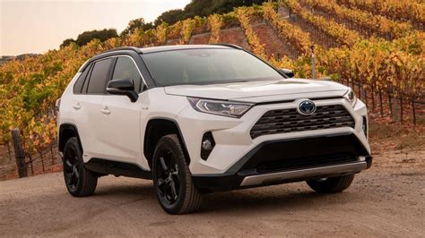 2021 Toyota RAV4 Hybrid adds XLE Premium trim bringing more comforts to the masses - CNET