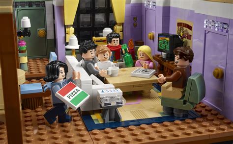 LEGO Ideas Friends Central Perk 21319 (LEGO Hard To Find ...