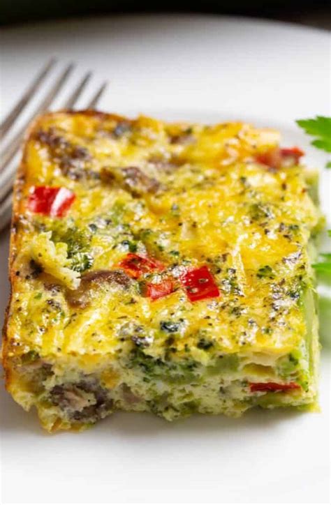 Easy Cheesy Sausage Egg Casserole - Everyday Eileen