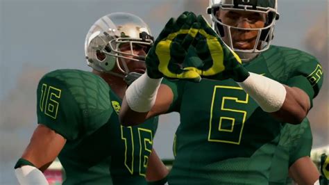 NCAA Football 14: Gameplay Trailer w/ NEW Presentation Features! - YouTube