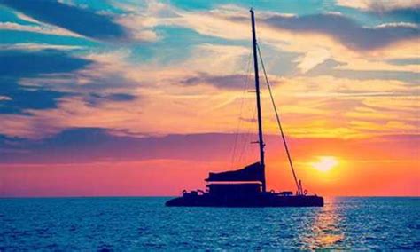 Ibiza Hen Do Sunset Cruise Package | Hen Weekends