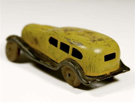 Antique / Vintage TIN Pressed Metal TOY CAR - very old - 8.5cms long | eBay