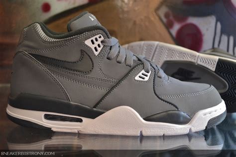 Nike Air Flight '89 "Cool Grey"