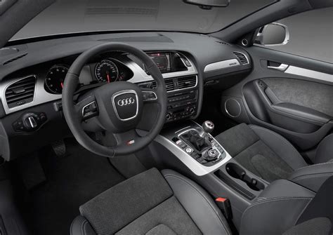 2009 Audi A4 2.0 T Quattro Interior