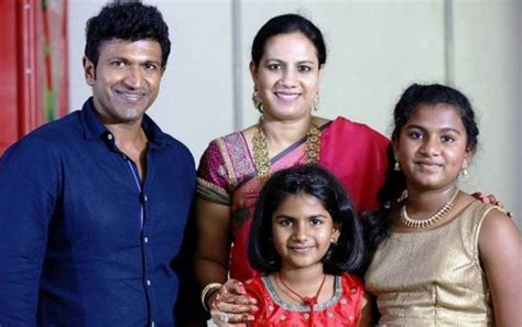 Puneeth Rajkumar Wiki, Wife, Death, Height, Age, Family, Biography ...