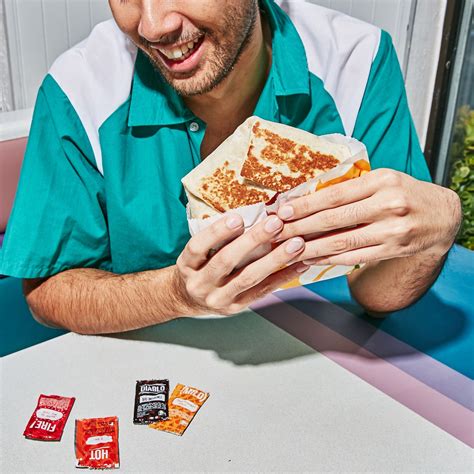 Taco Bell’s Crunchwrap Supreme Is a Gift From the Fast-Food Gods | Bon Appétit