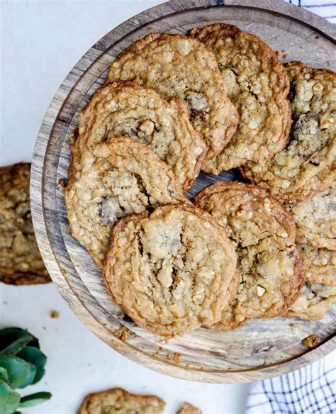 Spiced Fig Cookie with Nuts - California Grown