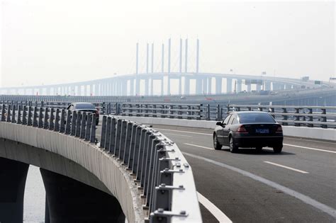 Mega Bridges: Jiaozhou Bay Bridge