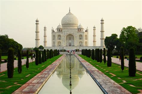 20 Iconic Monuments to See in India on Your Next Visit – Treebo Blog