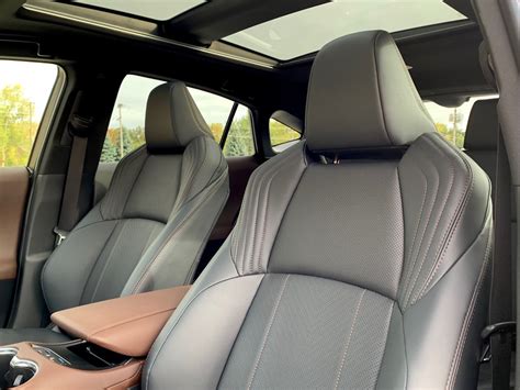 2023 Toyota Venza: 121 Interior Photos | U.S. News